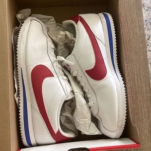Men’s Nike Cortez-Size 9